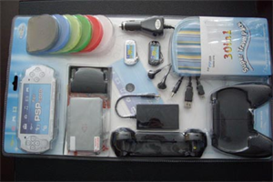 Agrandir l'image de FirstSing FS22043 30 in 1 Traverl Kit  for PSP 2000  Image de FirstSing FS22043 30 in 1 Traverl Kit  for PSP 2000