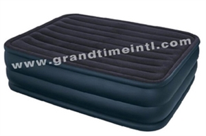 Picture of Raised air bed with pump
