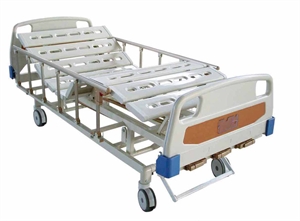 Image de 3-Crank Steel Manual Hospital Beds With 10-Part Bedboard   IV Pole
