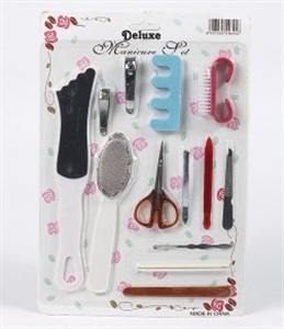 MANICURE SET